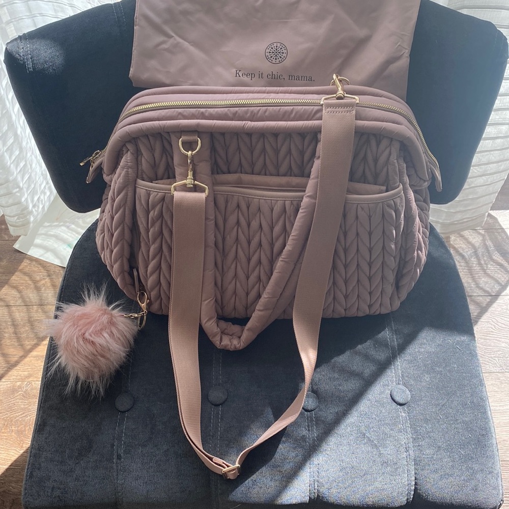 Happ brand Paige carryall diaper bag in blush pink.